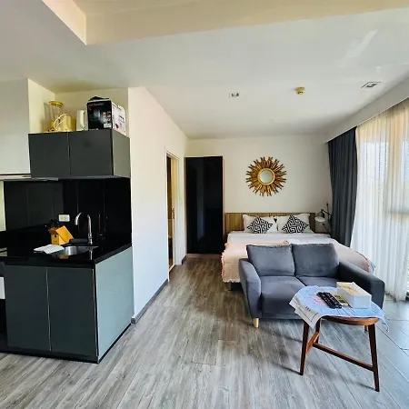 Patong City-Center Pool Cozy Condo